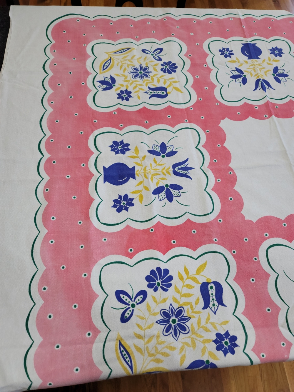 Simtex Vintage 1950s Cotton Floral Vase Print Rectangular Tablecloth